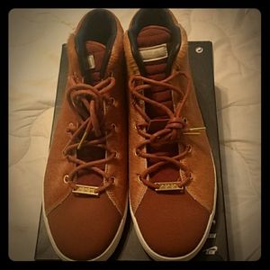 NIKE LEBRON XII NSW LIFESTYLE QS (LION'S MANE)
